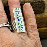 Silver Enamel Ring, Flowering Vine Shield Ring, Fine Silver 999, Statement Ring, Colorful Glass, Wave Wide Band, Hand Crafted Art Jewelry