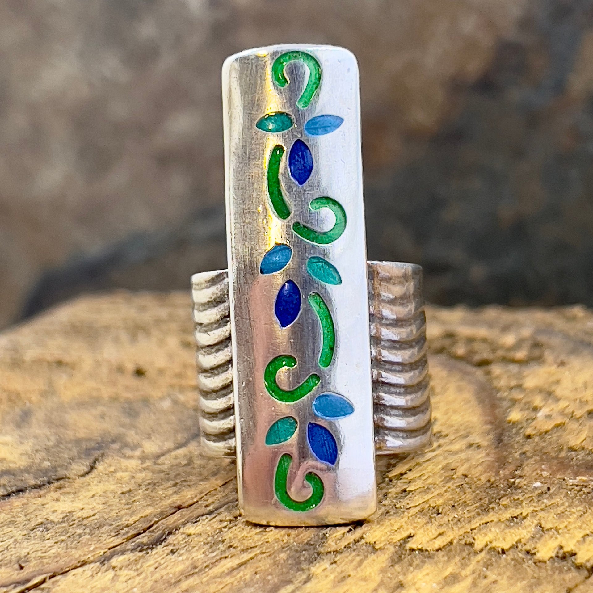 Silver Enamel Ring, Flowering Vine Shield Ring, Fine Silver 999, Statement Ring, Colorful Glass, Wave Wide Band, Hand Crafted Art Jewelry