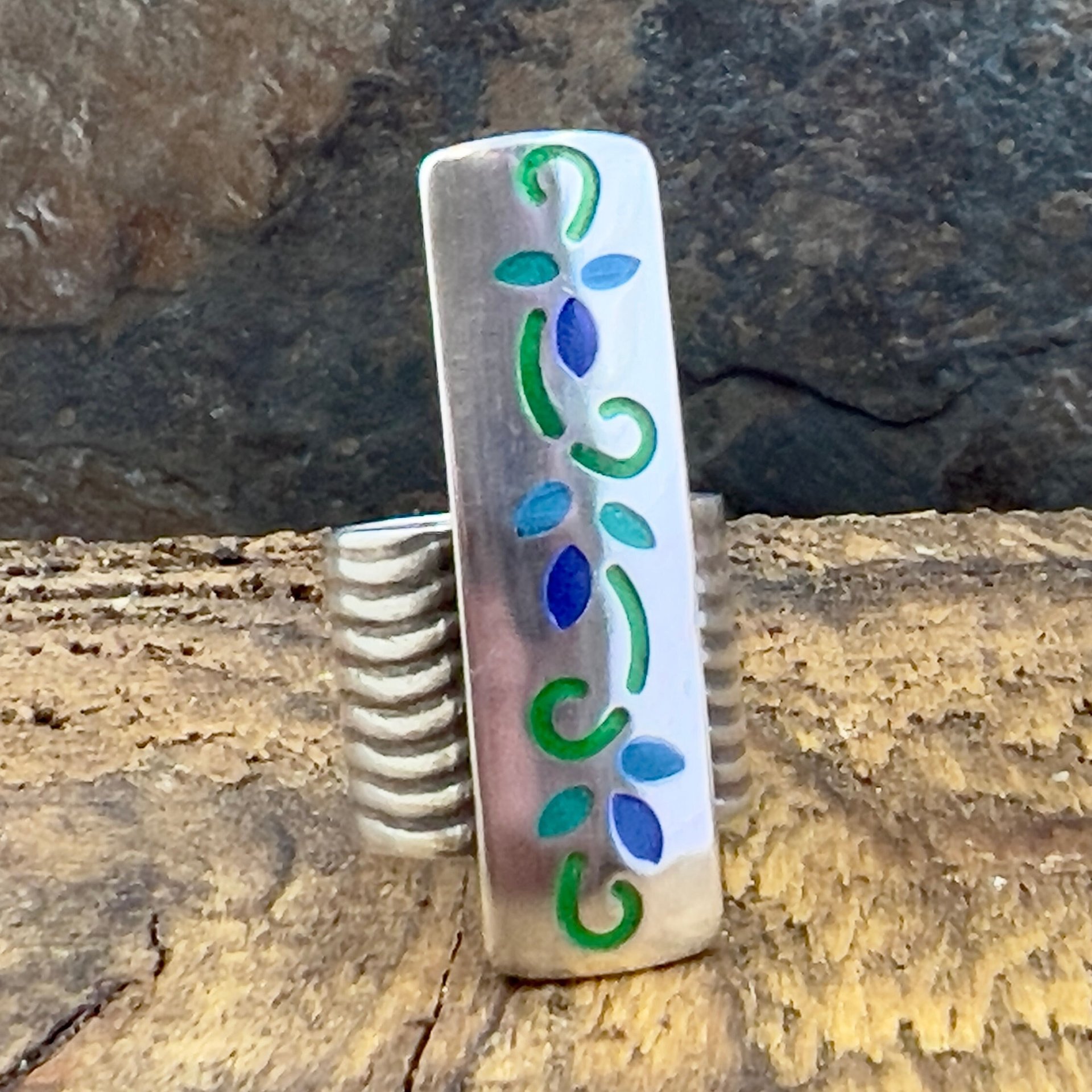Silver Enamel Ring, Flowering Vine Shield Ring, Fine Silver 999, Statement Ring, Colorful Glass, Wave Wide Band, Hand Crafted Art Jewelry