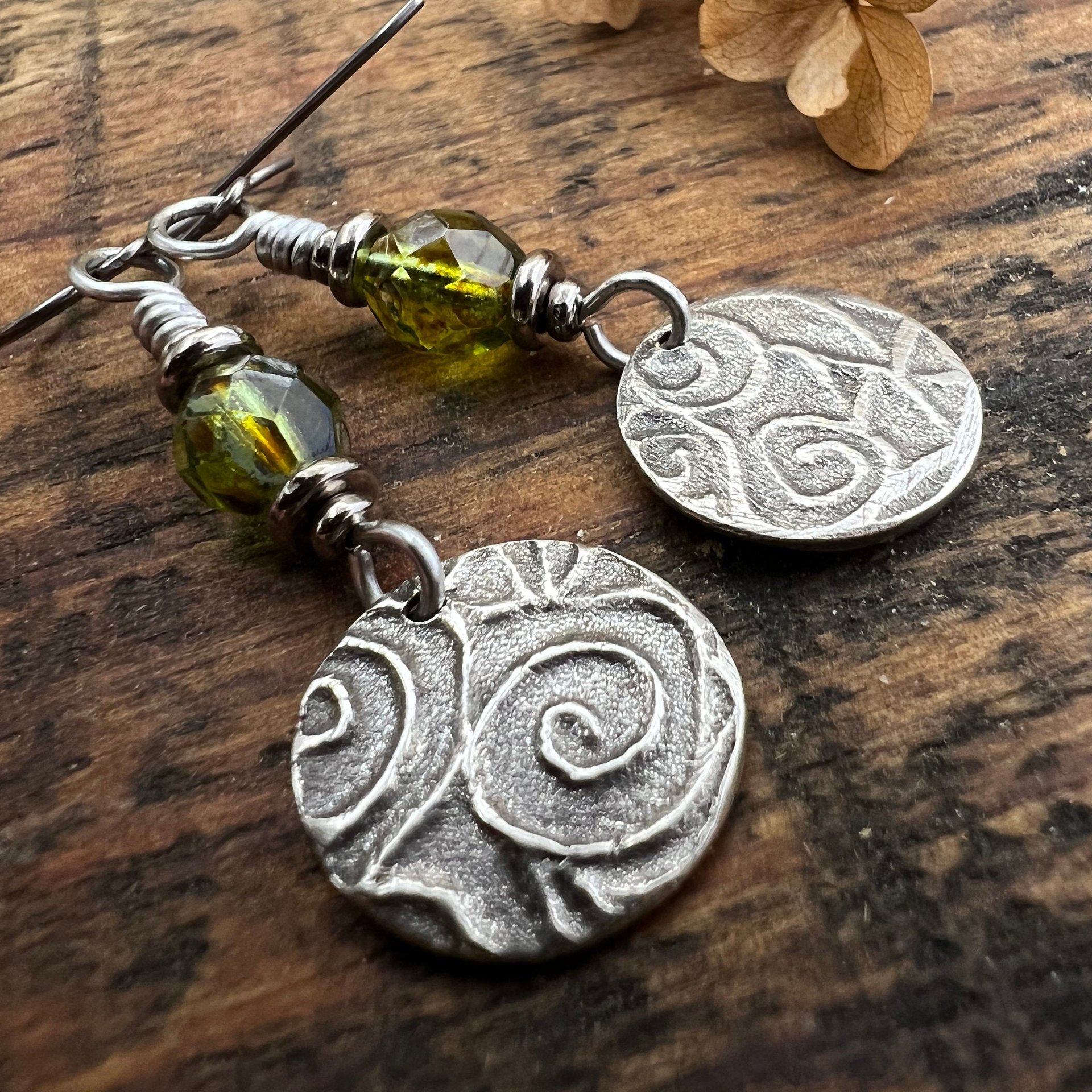 Trinity Knot, Sterling Silver Earrings, Irish Celtic, Czech Glass, Niobium Ear Wires, Hypoallergenic, Round Disc, Green Tree Witch, Druid