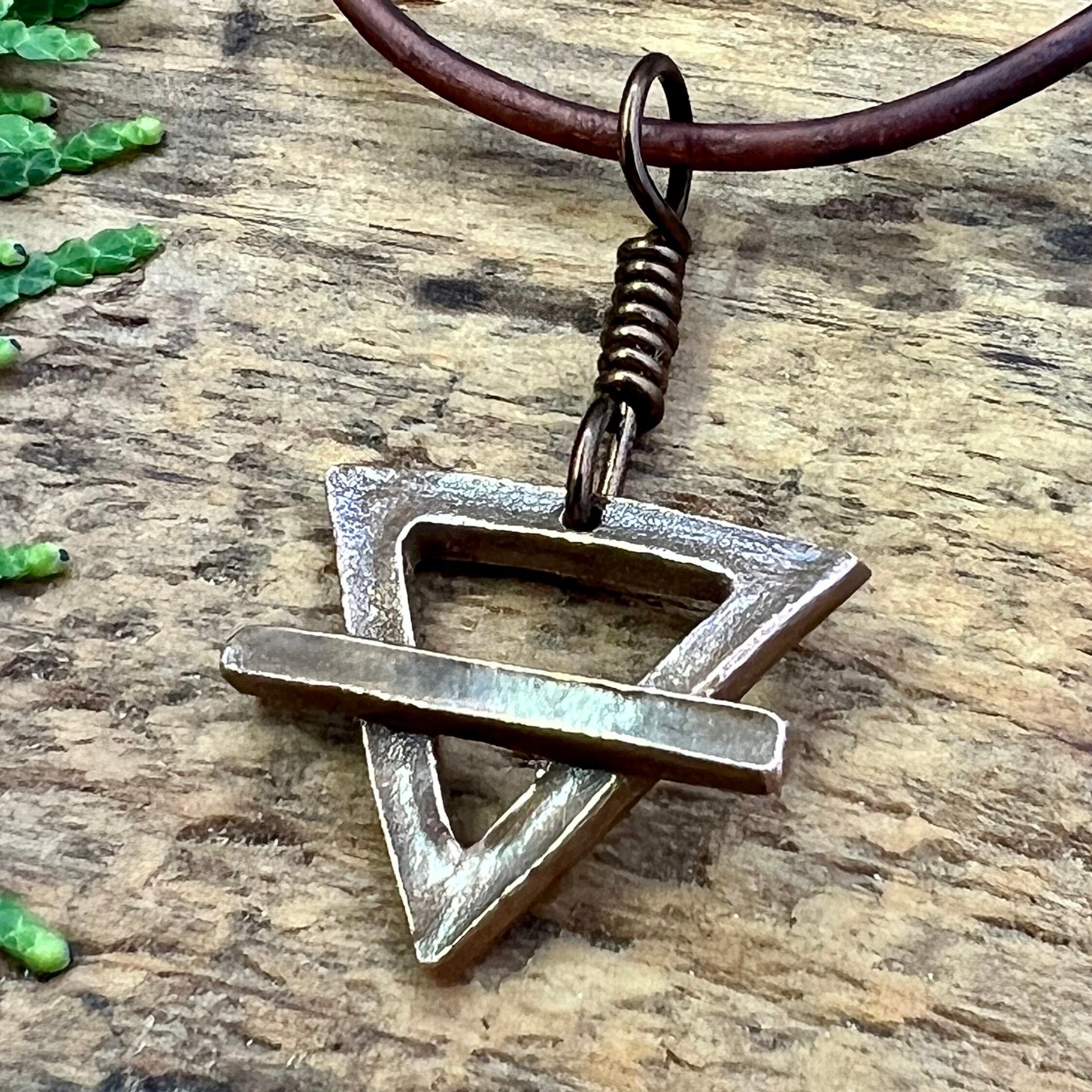 Earth Element Symbol, Copper Elemental Signs, Pagan Gift, Astrological Signs, Taurus, Virgo, Capricorn, Winter, North, Triangle Symbols