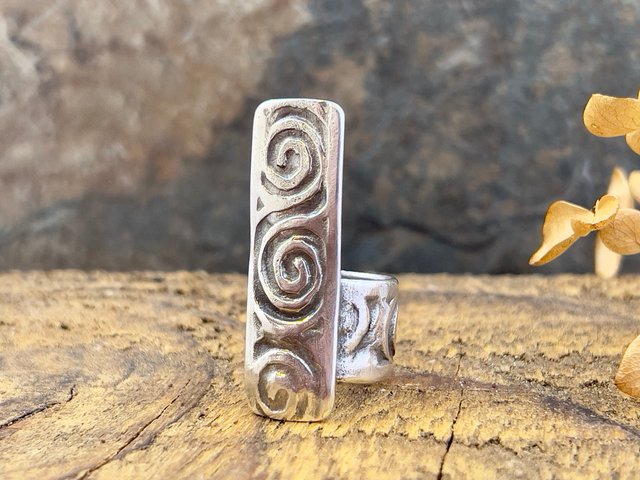 Silver Spiral Ring, Sterling Silver 960, Irish Celtic Spirals, Shied Ring, Statement Jewelry, Druid Pagan, Earthy Rustic Jewelry, Eternity